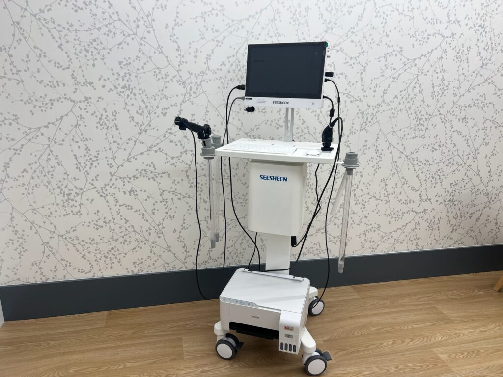 Zestaw do fiberoskopii w gabinecie laryngologicznym Medin Kliniki w Opolu