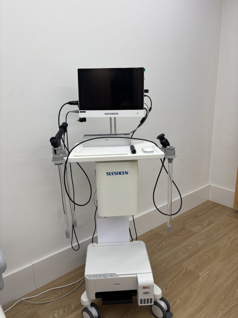 Zestaw do fiberoskopii z monitorem w gabinecie Medin Kliniki w Opolu