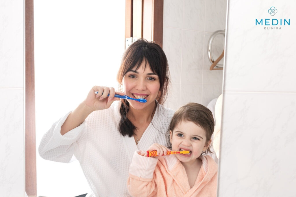 prawidłowe mycie zębów